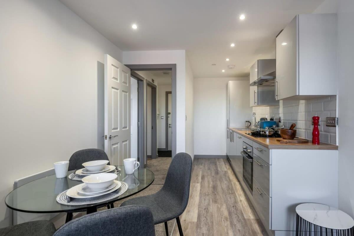 Contemporary 1 Bedroom Apartment In Central Hull Kingston upon Hull Exterior photo