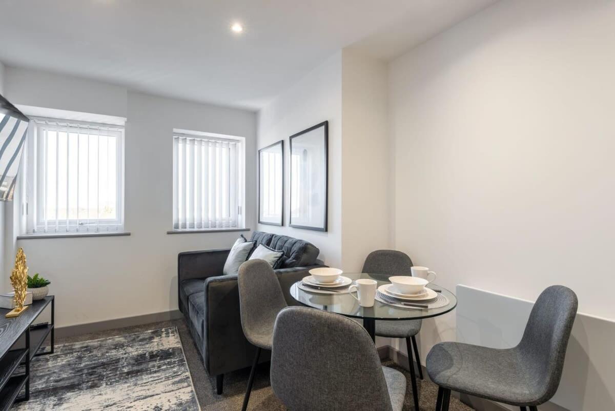 Contemporary 1 Bedroom Apartment In Central Hull Kingston upon Hull Exterior photo