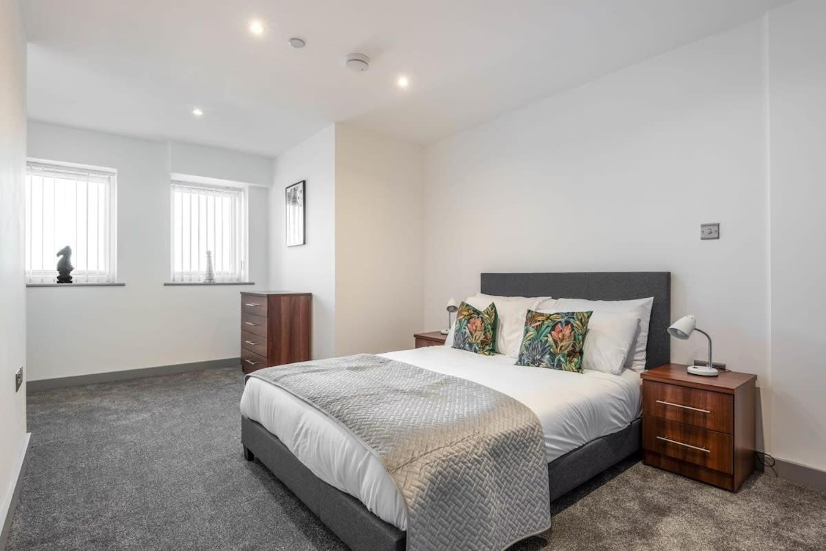 Contemporary 1 Bedroom Apartment In Central Hull Kingston upon Hull Exterior photo